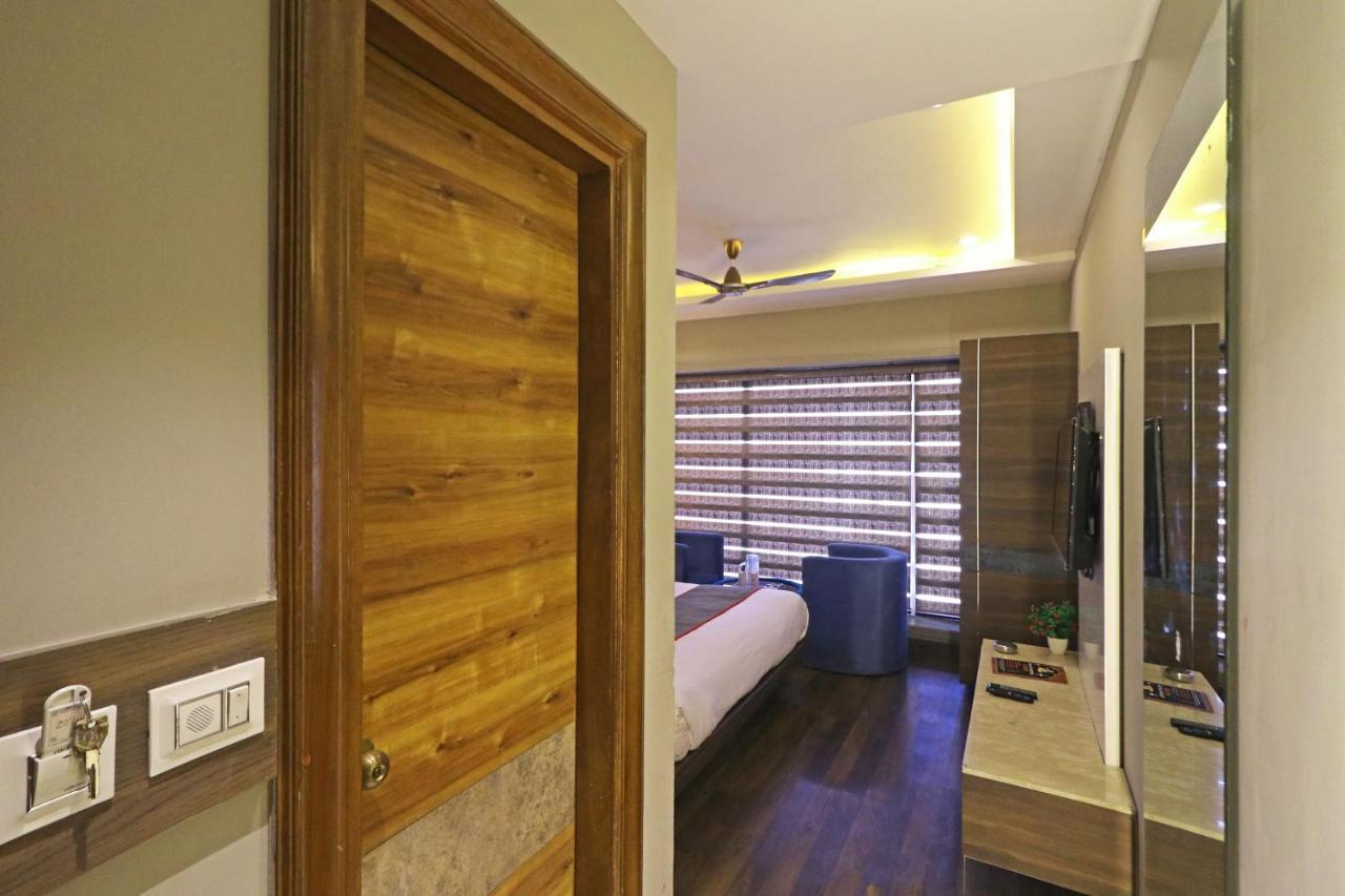 ניו דלהי The Ivy Grand Hotel In City Centre With Free Secured Parking מראה חיצוני תמונה