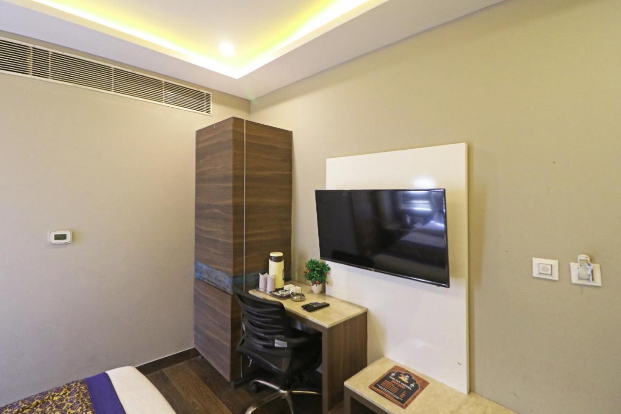 ניו דלהי The Ivy Grand Hotel In City Centre With Free Secured Parking מראה חיצוני תמונה