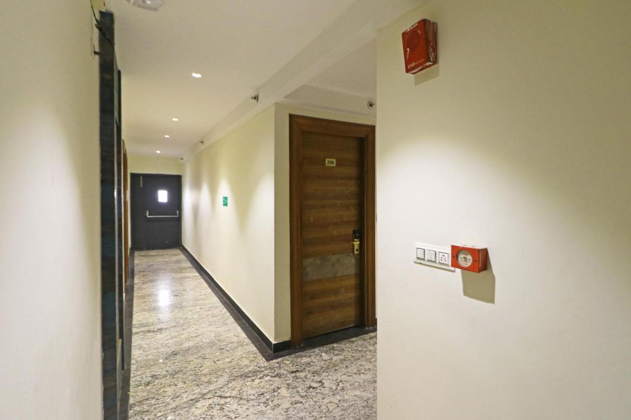 ניו דלהי The Ivy Grand Hotel In City Centre With Free Secured Parking מראה חיצוני תמונה
