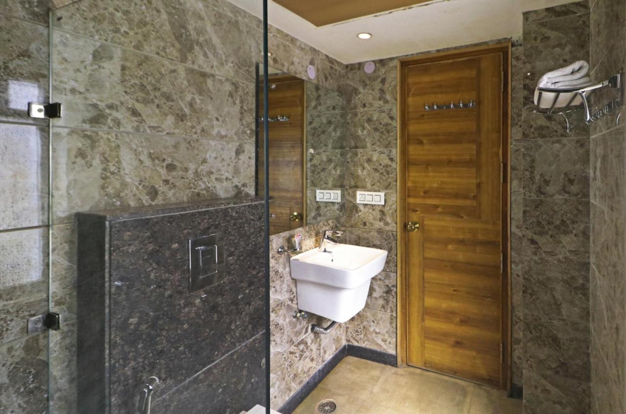 ניו דלהי The Ivy Grand Hotel In City Centre With Free Secured Parking מראה חיצוני תמונה