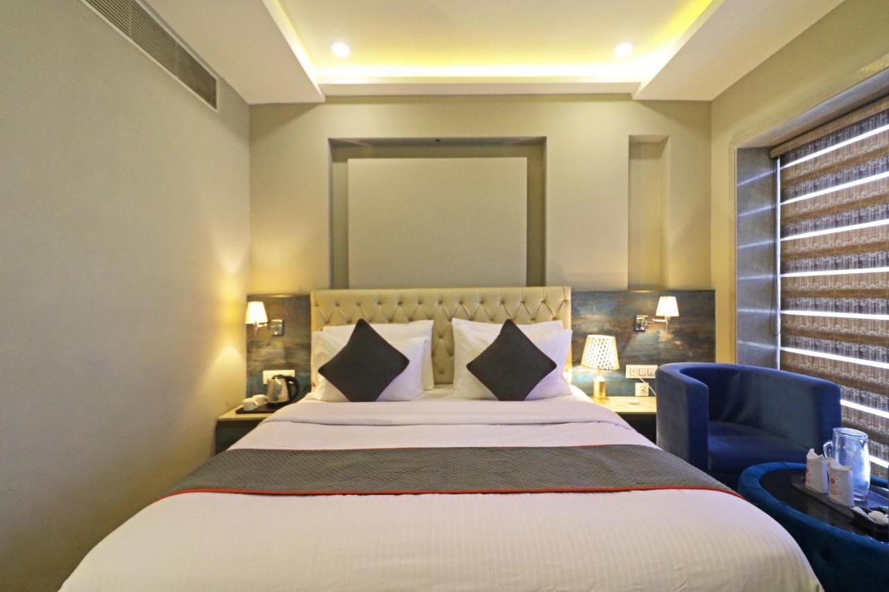 ניו דלהי The Ivy Grand Hotel In City Centre With Free Secured Parking מראה חיצוני תמונה