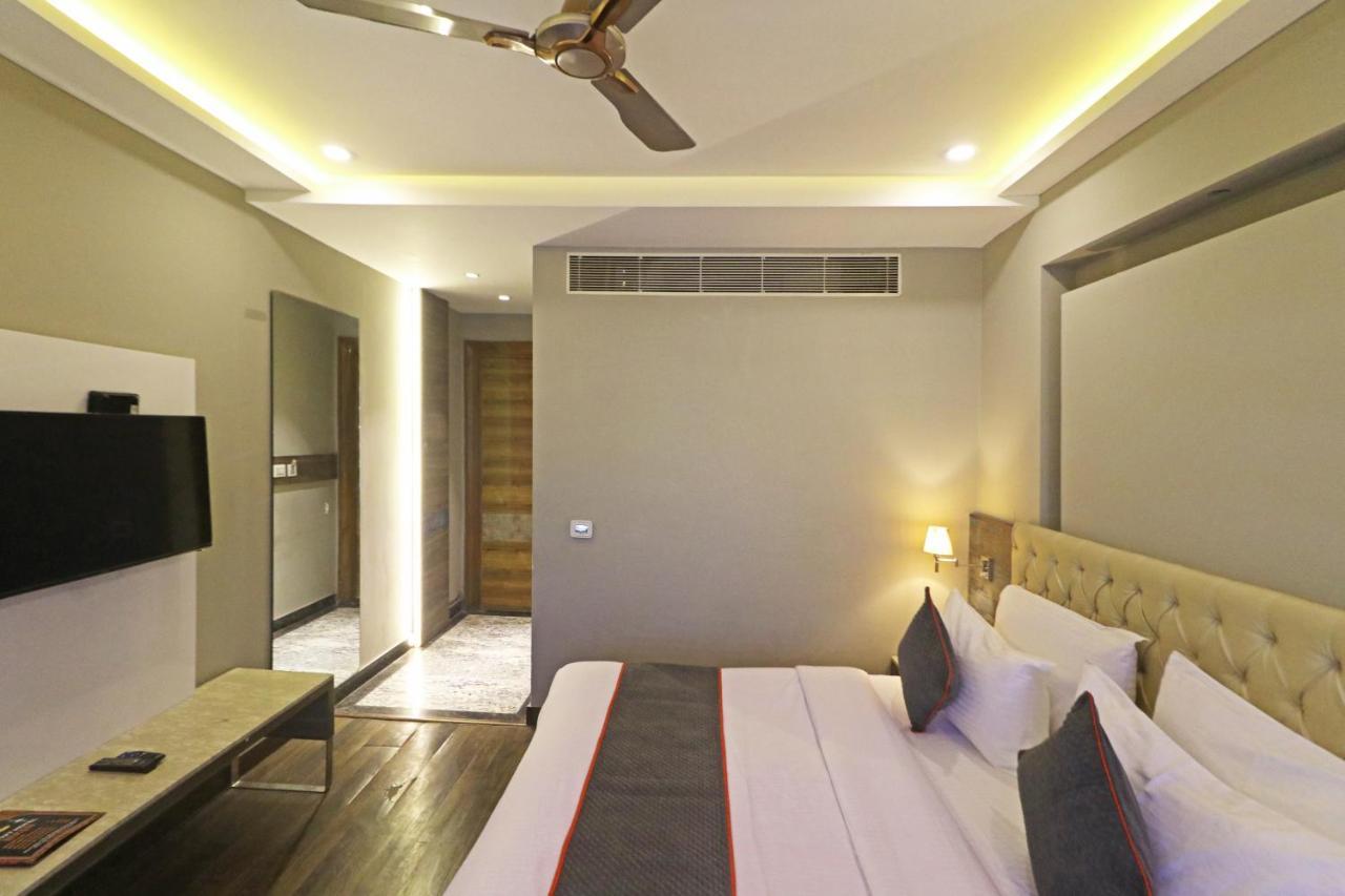 ניו דלהי The Ivy Grand Hotel In City Centre With Free Secured Parking מראה חיצוני תמונה