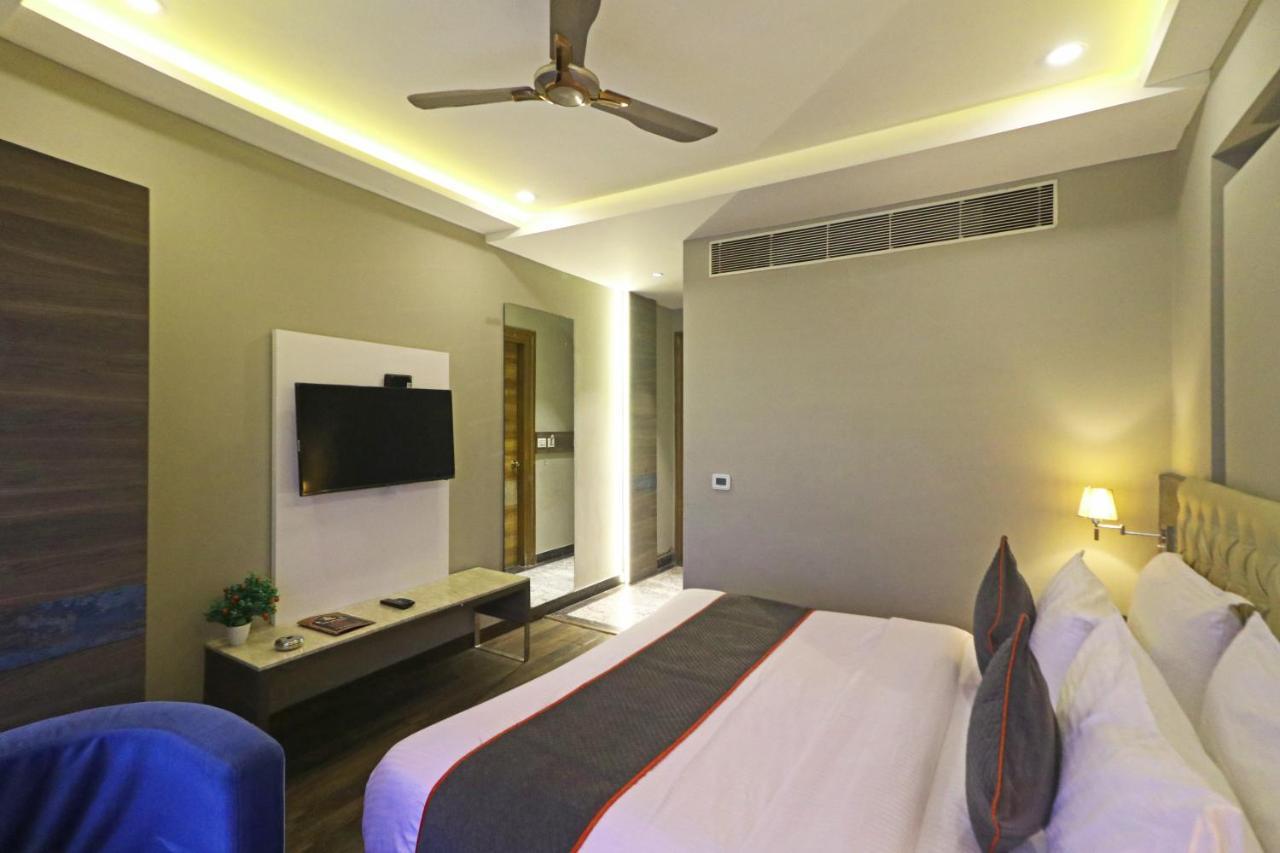 ניו דלהי The Ivy Grand Hotel In City Centre With Free Secured Parking מראה חיצוני תמונה